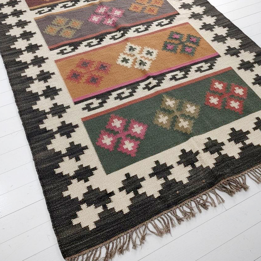 Handcrafted Vintage Multicolor Jute Dhurrie For Home